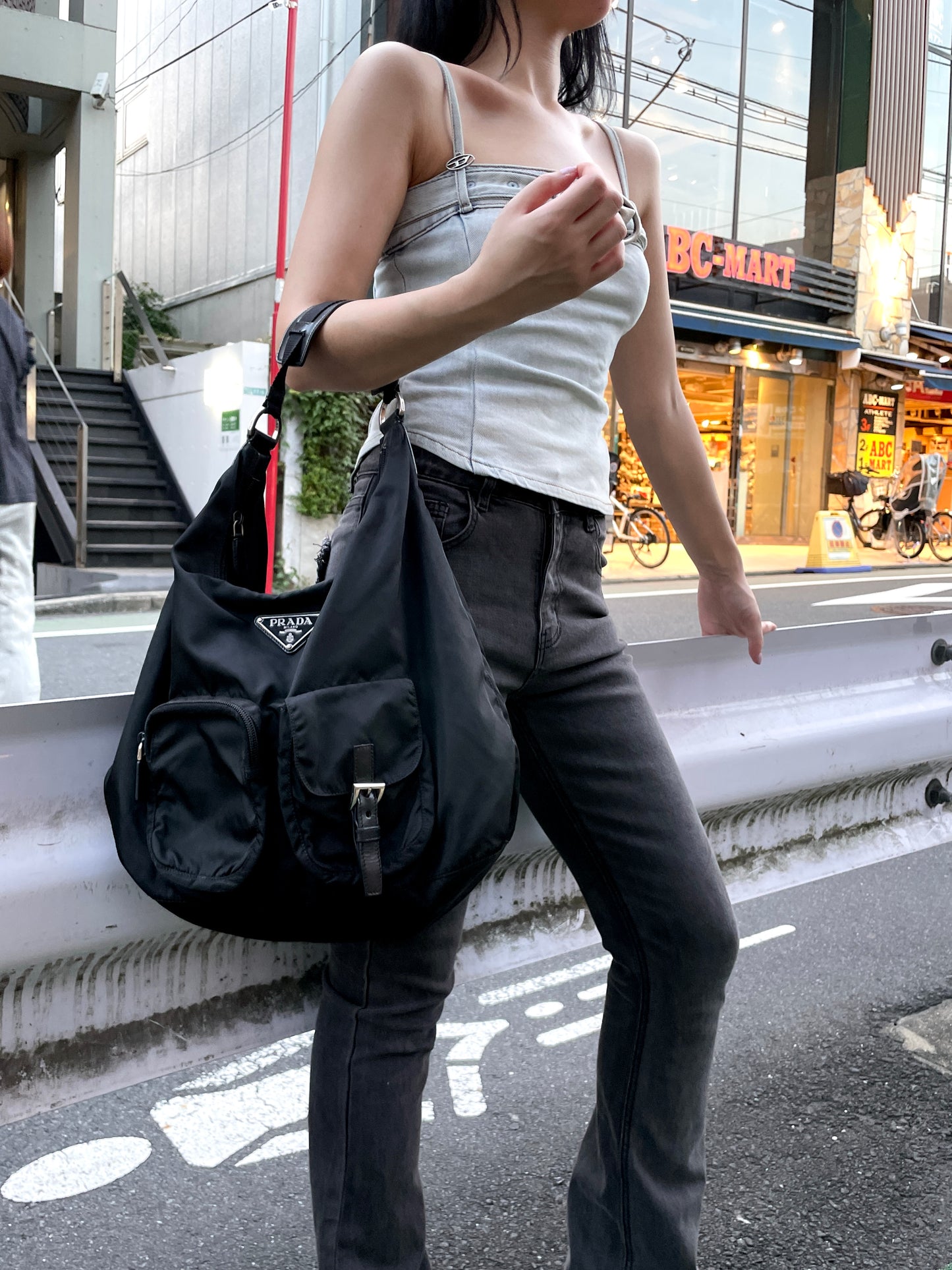 PRADA ｼﾞｬﾝﾎﾞ三角ﾛｺﾞHOBO ｼｮﾙﾀﾞｰﾊﾞｯｸﾞ