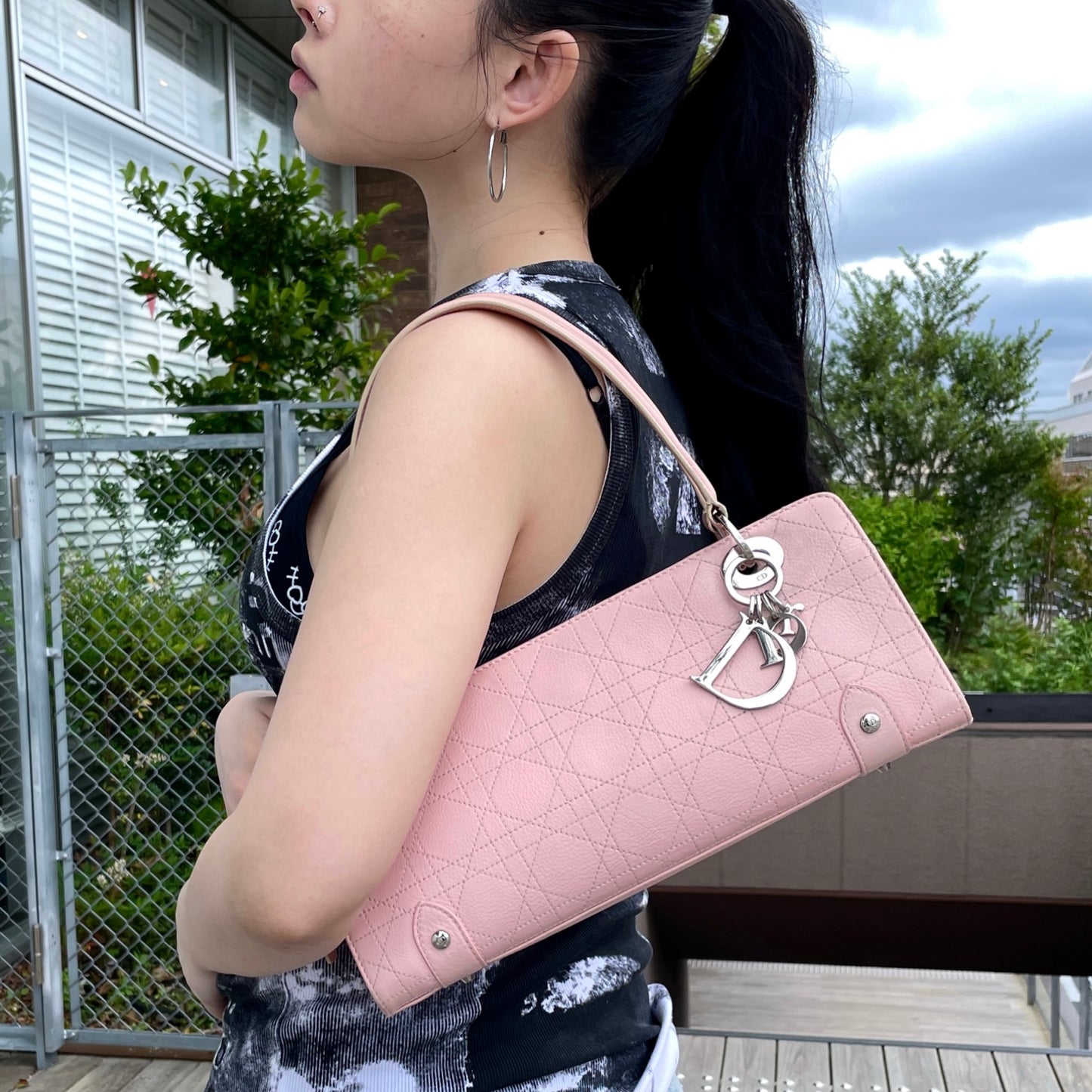 RARE★★★★CHRISTIAN DIOR 2004 Lady-Dior Cannage Leather Pendant Shoulder Bag Medium Pink & Silver