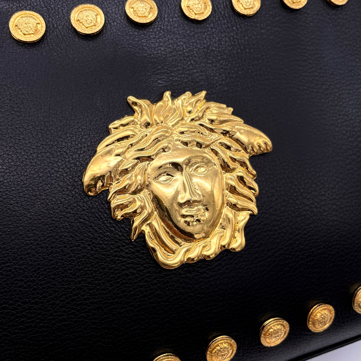 RARE☆☆☆☆AUTH Pre-owned VERSACE Medusa Shoulder Bag Black/Gold