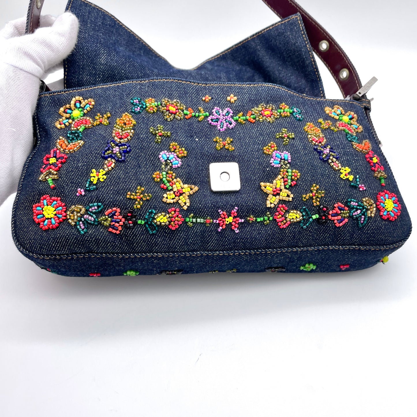 RARE ☆☆AUTH Pre-owned FENDI ﾋﾞｰｽﾞ刺繡ﾏﾝﾏﾊﾞｹｯﾄ/ﾏﾝﾏ15周年記念