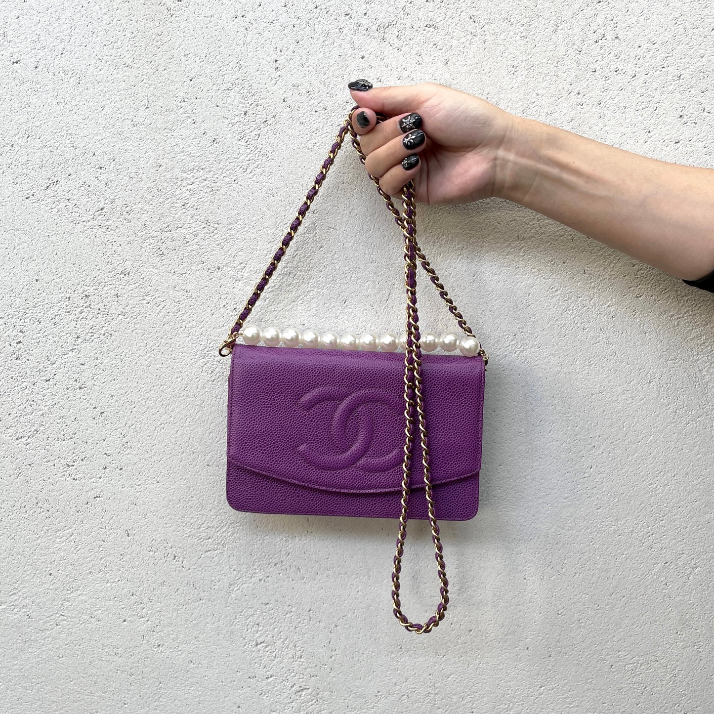 RARE☆☆☆CHANEL 2000 Jumbo CC Logo Caviar Skin Wallet On Chain Shoulder Flap Pouch Purple &amp; Gold