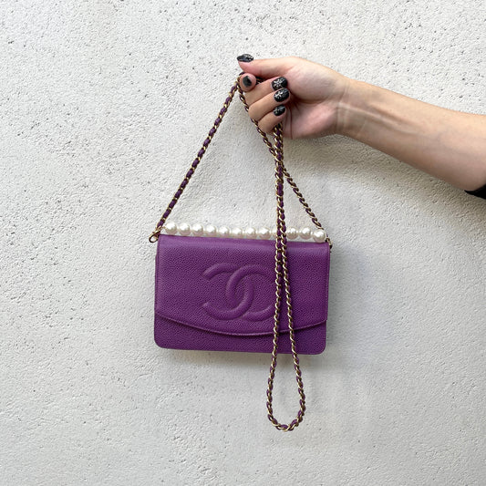 RARE☆☆☆CHANEL 2000 Jumbo CC Logo Caviar Skin Wallet On Chain Shoulder Flap Pouch Purple & Gold