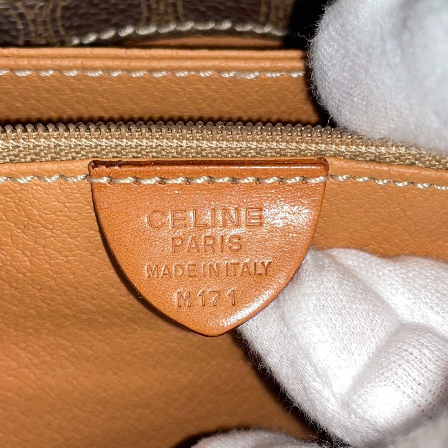 CELINE ﾏｶﾀﾞﾑ ｻﾄﾞﾙ ｸﾛｽﾎﾞﾃﾞｨｼｮﾙﾀﾞｰﾊﾞｯｸﾞ