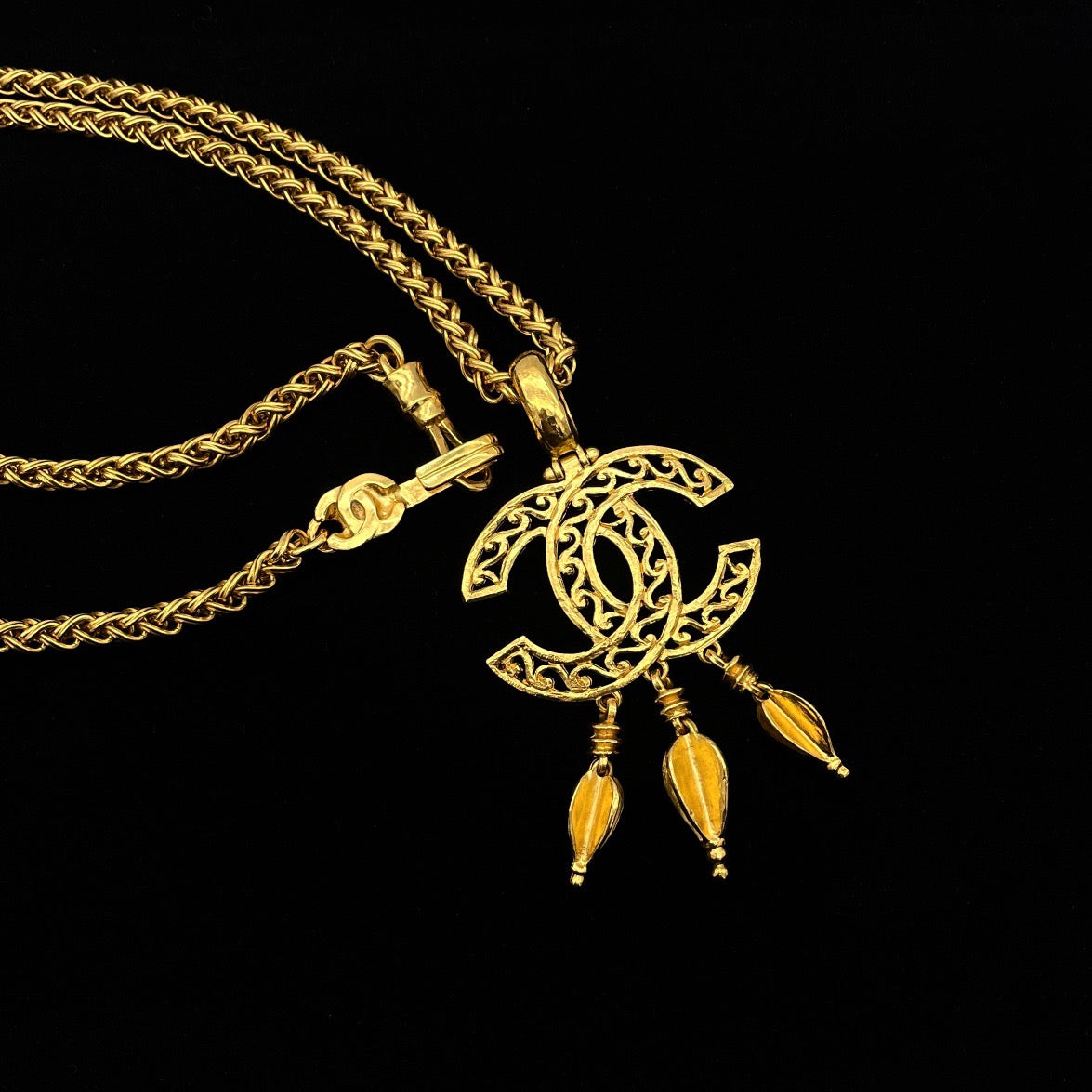 RARE☆☆☆CHANEL Coco Mark Vintage Necklace
