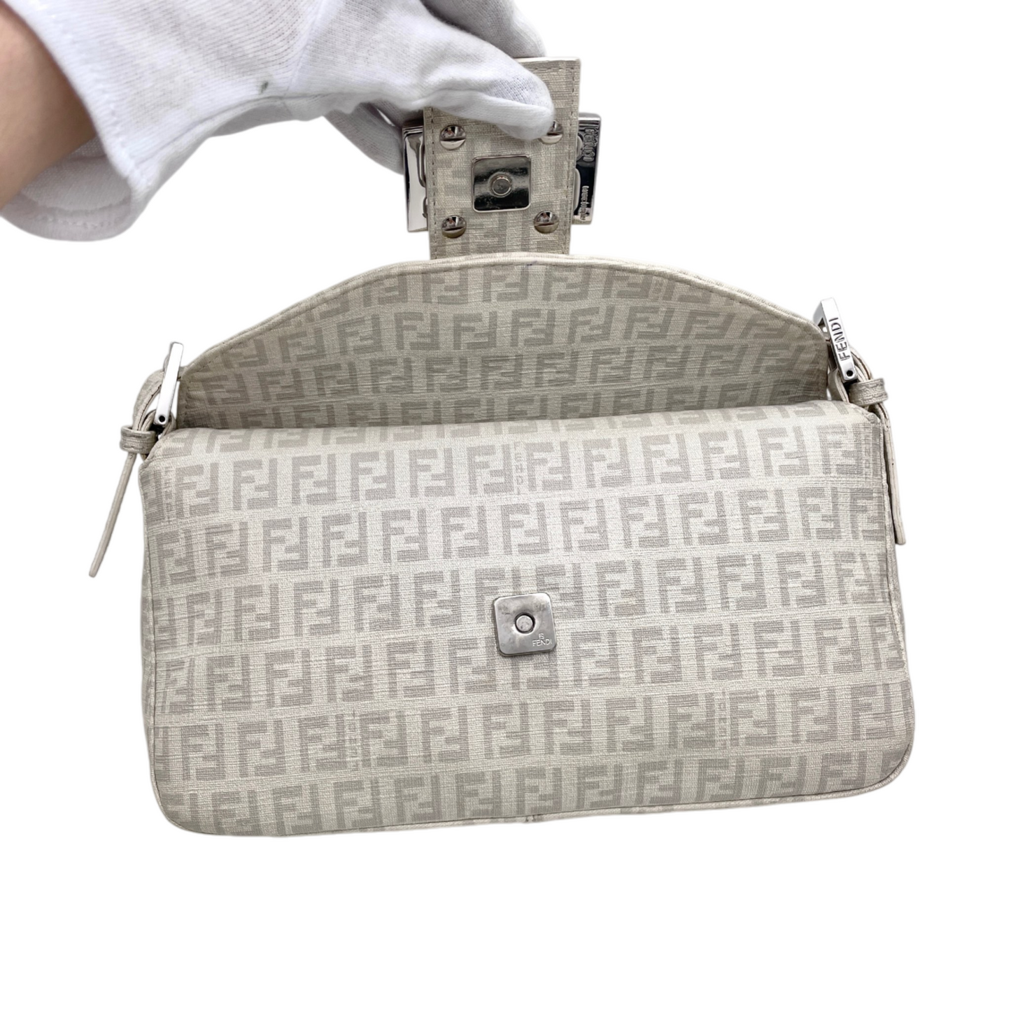 RARE★★★FENDI Mamma Baguette Zucchino PVC Round Double Flap Chain Shoulder Bag Medium White/Silver