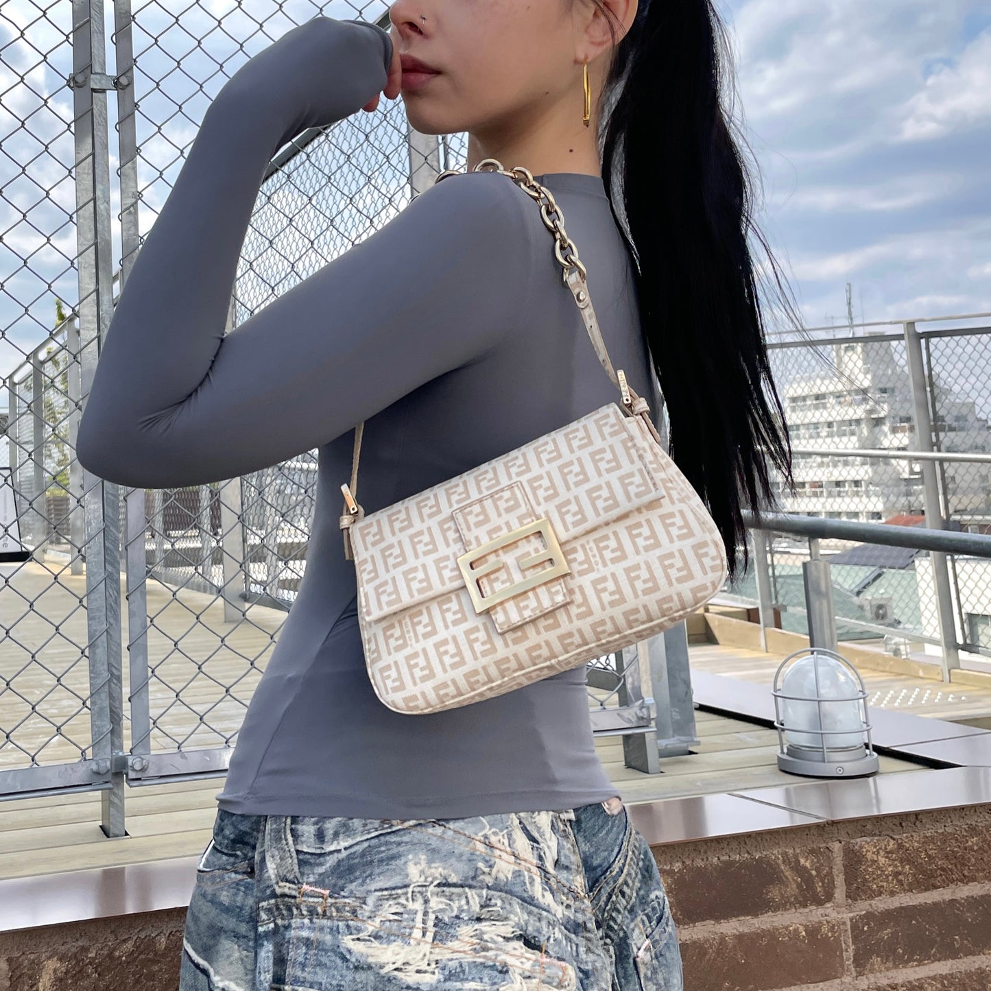 RARE☆☆☆☆FENDI Zucchino PVC Mini Mamma Baguette Chain Shoulder Bag Beige & Gold