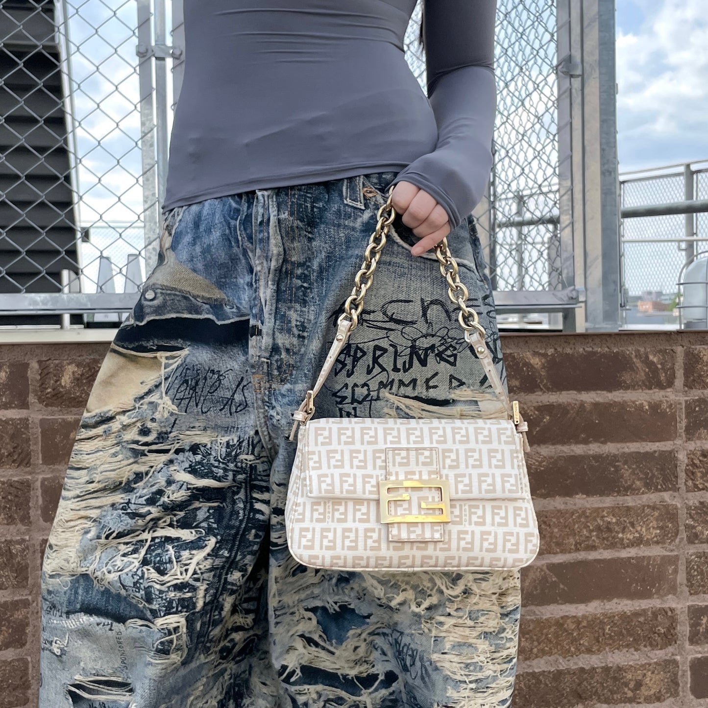RARE☆☆☆☆FENDI Zucchino PVC Mini Mamma Baguette Chain Shoulder Bag Beige & Gold