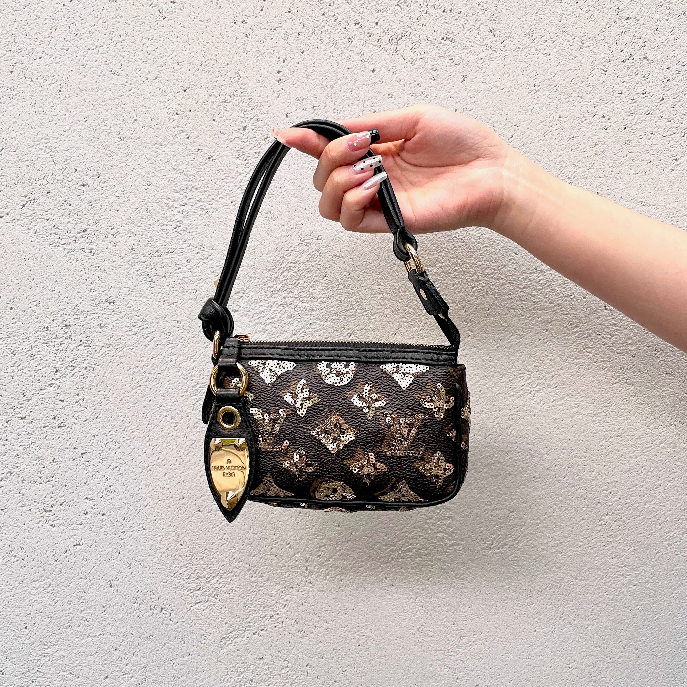 RARELOUIS VUITTON ﾓﾉｸﾞﾗﾑ・ｴｸﾘﾌﾟｽ ﾎﾟｼｪｯﾄ・ｱｸｾｿﾜｰﾙ/2009-10FWｺﾚｸｼｮﾝ M60 – Afar  Vintage