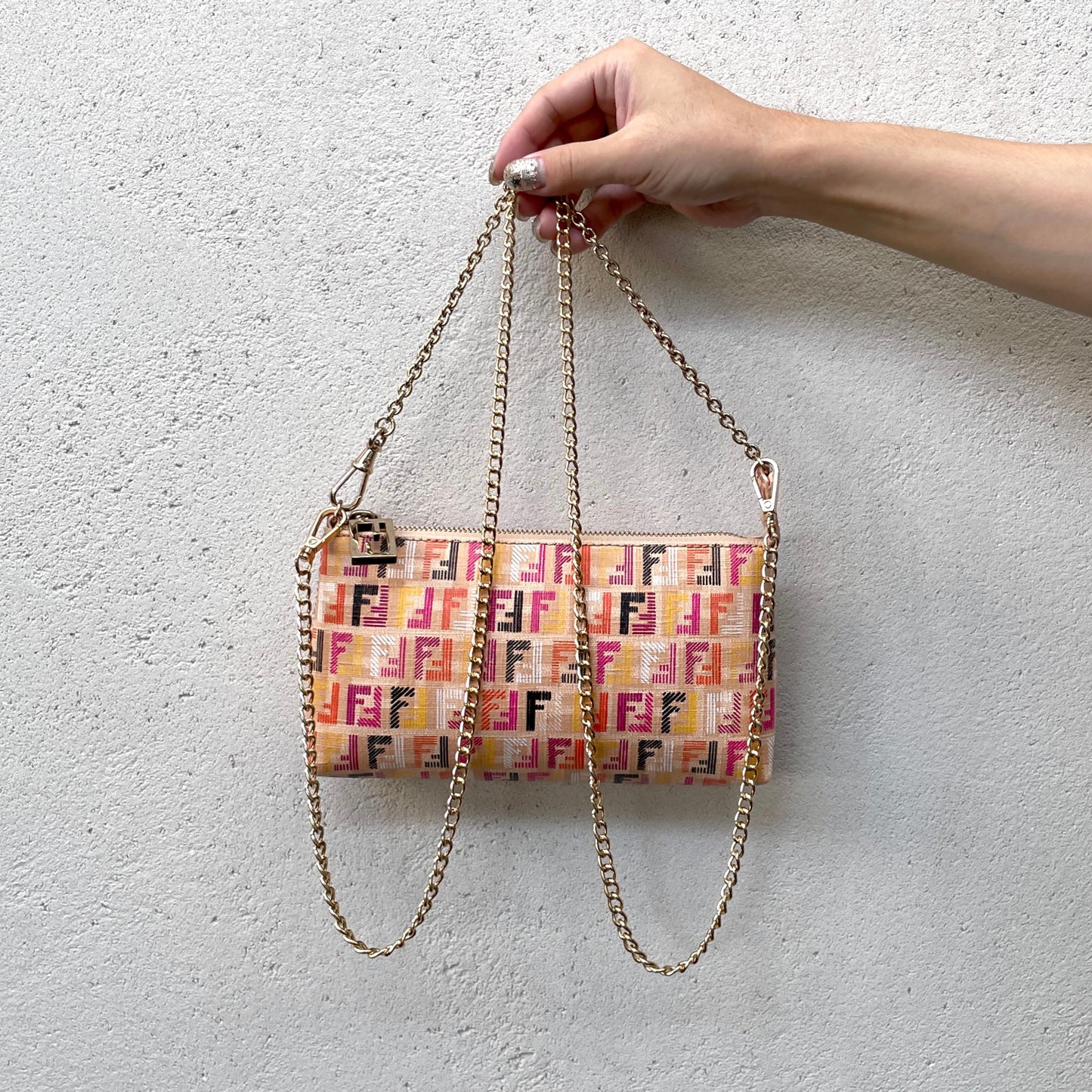 RARE☆☆☆FENDI Multicolor Zucca PVC Chain Handle Accessories Pouch Hand Bag Brown &amp; Muliticolor