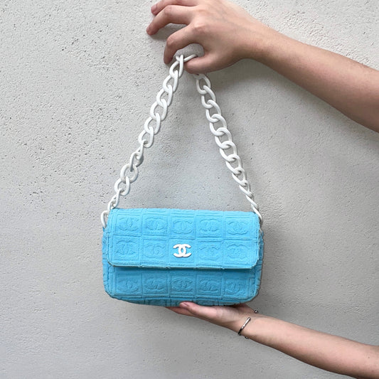 RARE☆☆☆☆CHANEL 2001 CC LOGOS Flocking Acrylic Chain Shoulder Single Flap Bag Baby Blue &amp; White