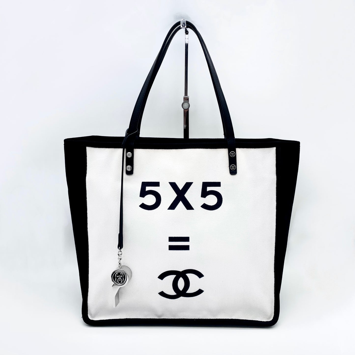 CHANEL 5x5=CC 标志手提包