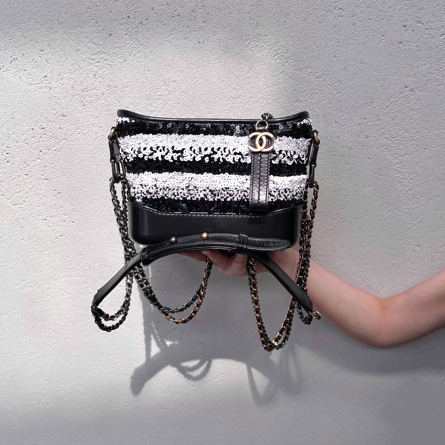 RARE☆☆☆CHANEL Gabrielle de Chanel Line Double Chains Shoulder Bag Black &amp; White