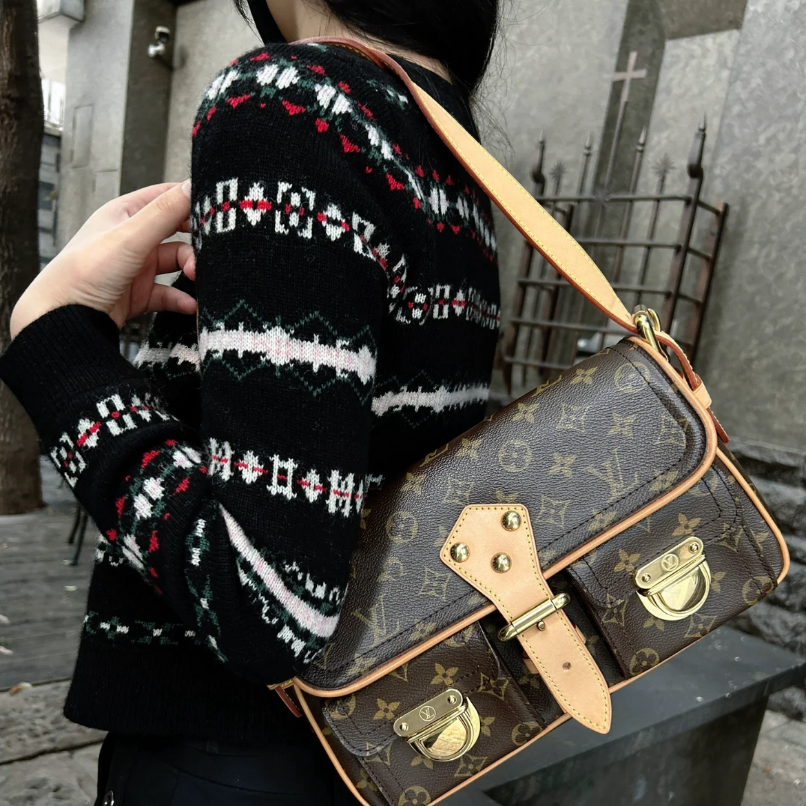 PRELOVED LV 2006 Monogram Hudson PM Shoulder Bag Brown &amp; Gold