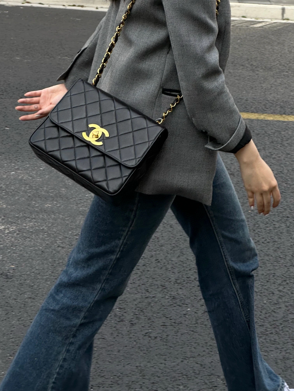 RARE☆☆☆CHANEL Jumbo CC LOGO Turn Lock Chain Shoulder Single Flap Bag Black & Gold #