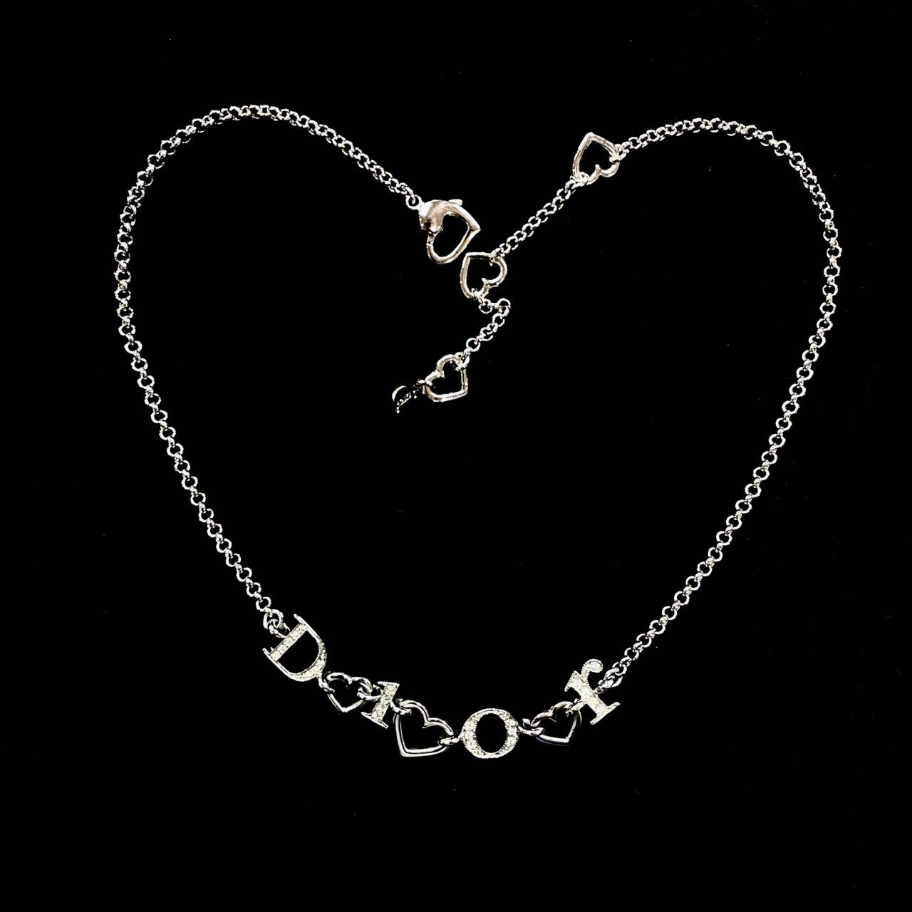 Pre-owned Christian Dior Rhinestone DIOR Heart Necklace