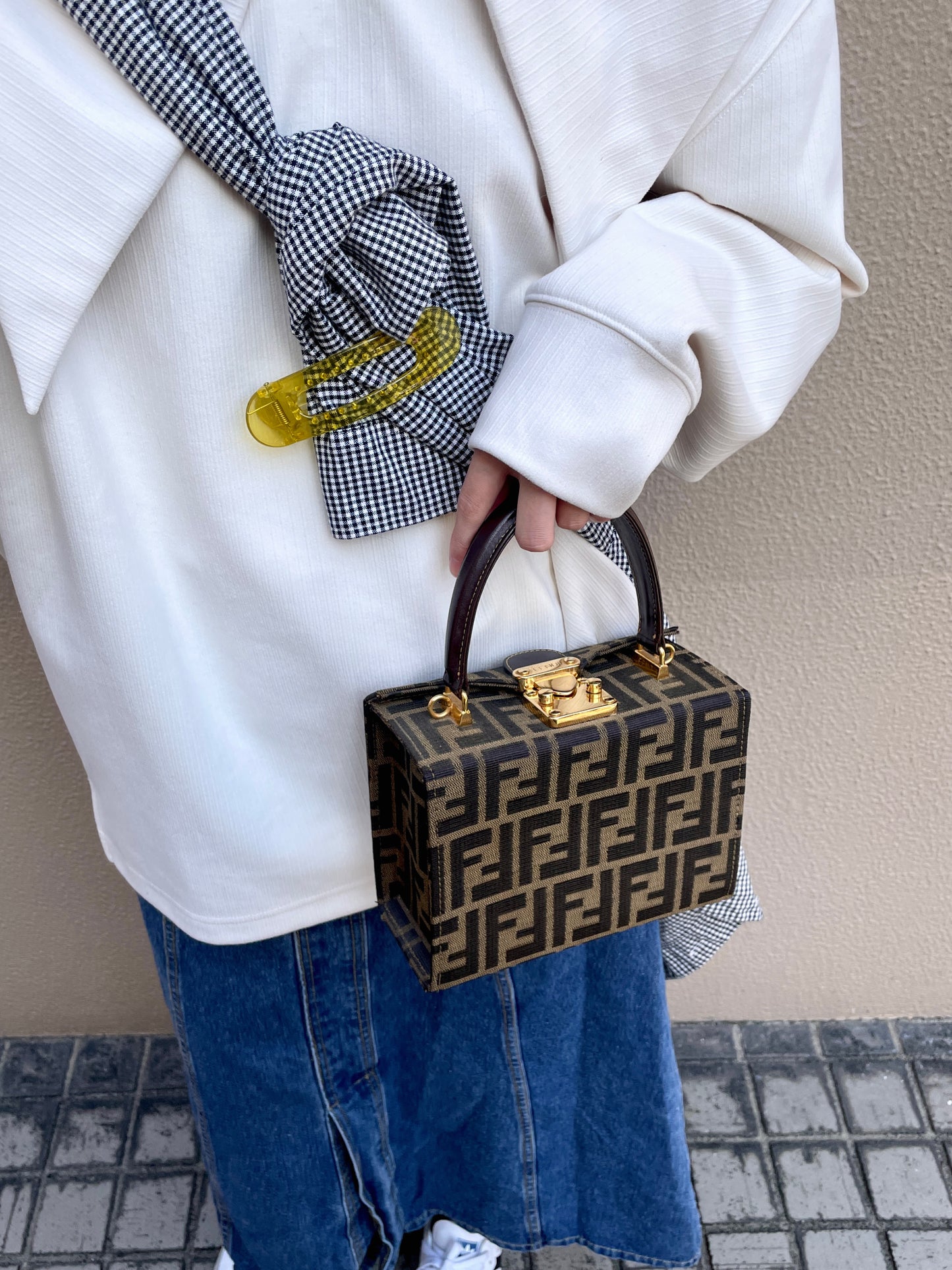 FENDI ｽﾞｯｶ ﾐﾆﾊﾞﾆﾃｨﾊﾝﾄﾞﾊﾞｯｸﾞ