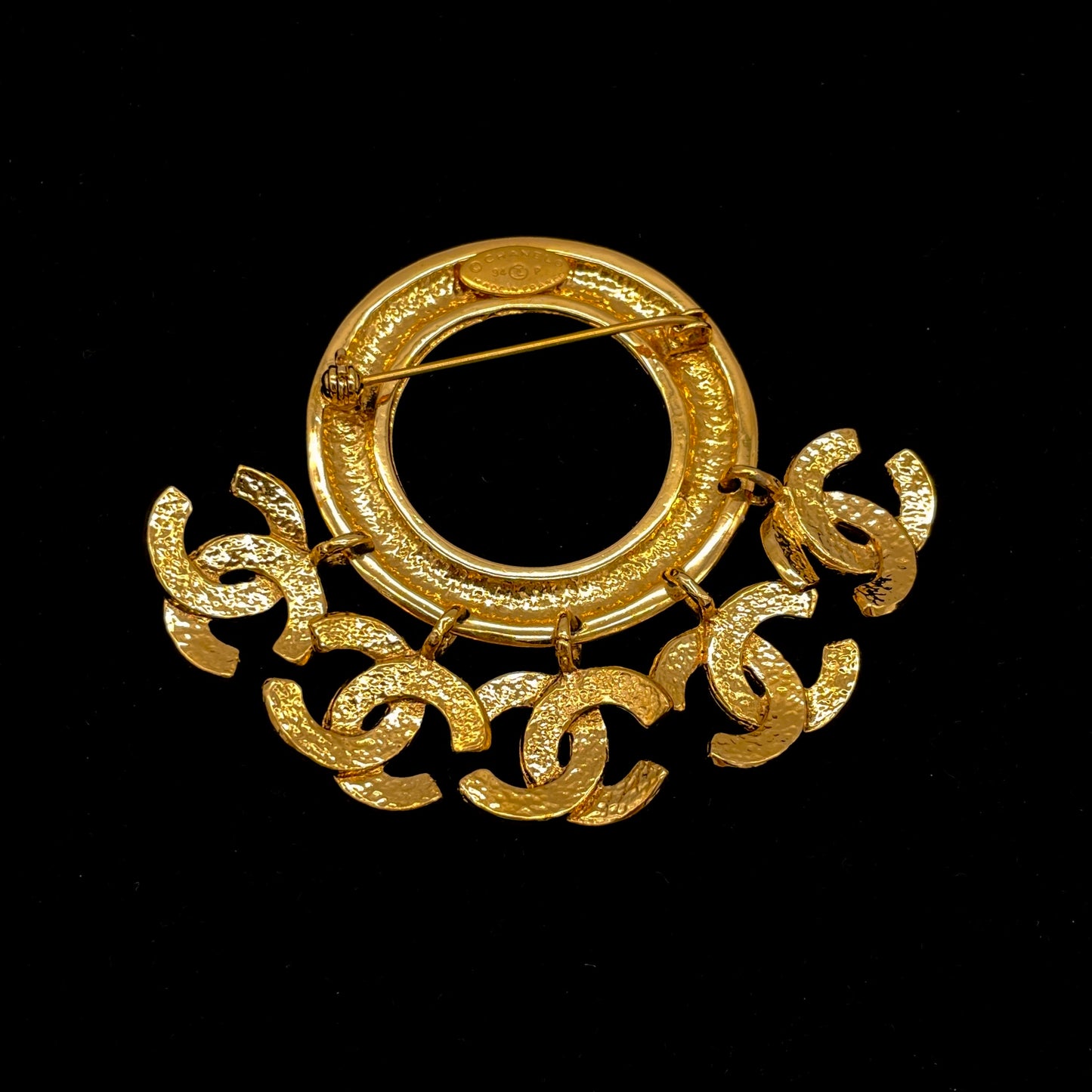 CHANEL Coco Mark 5-Ring Brooch 94P