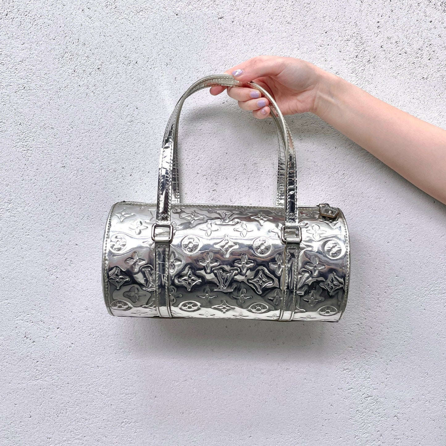RARE★★★★★LOUIS VUITTON 2006 Monogram Miroir Leather Papillon Handle Bag M95269 Small Silver