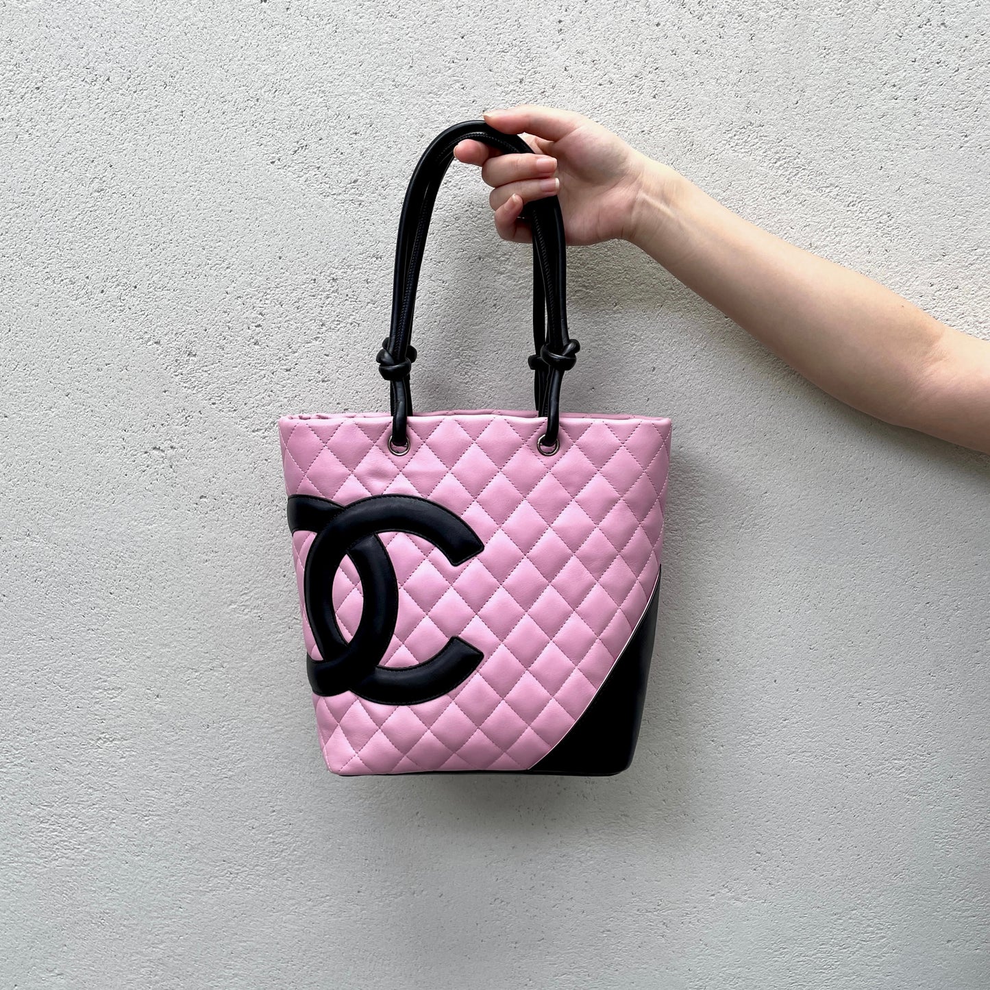 RARE☆☆☆☆CHANEL Cambon Line Matelassé Tote Hand Bag PM Pink & Black