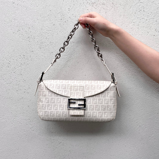 RARE★★★FENDI Mamma Baguette Zucchino PVC Round Double Flap Chain Shoulder Bag Medium White/Silver