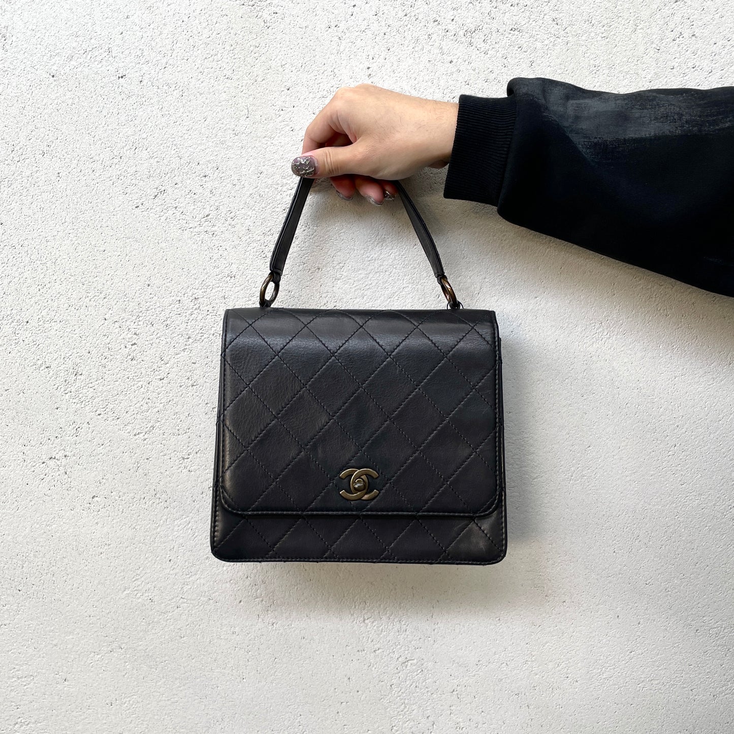 CHANEL Matelassé Kelly-Style Turn Lock Handbag