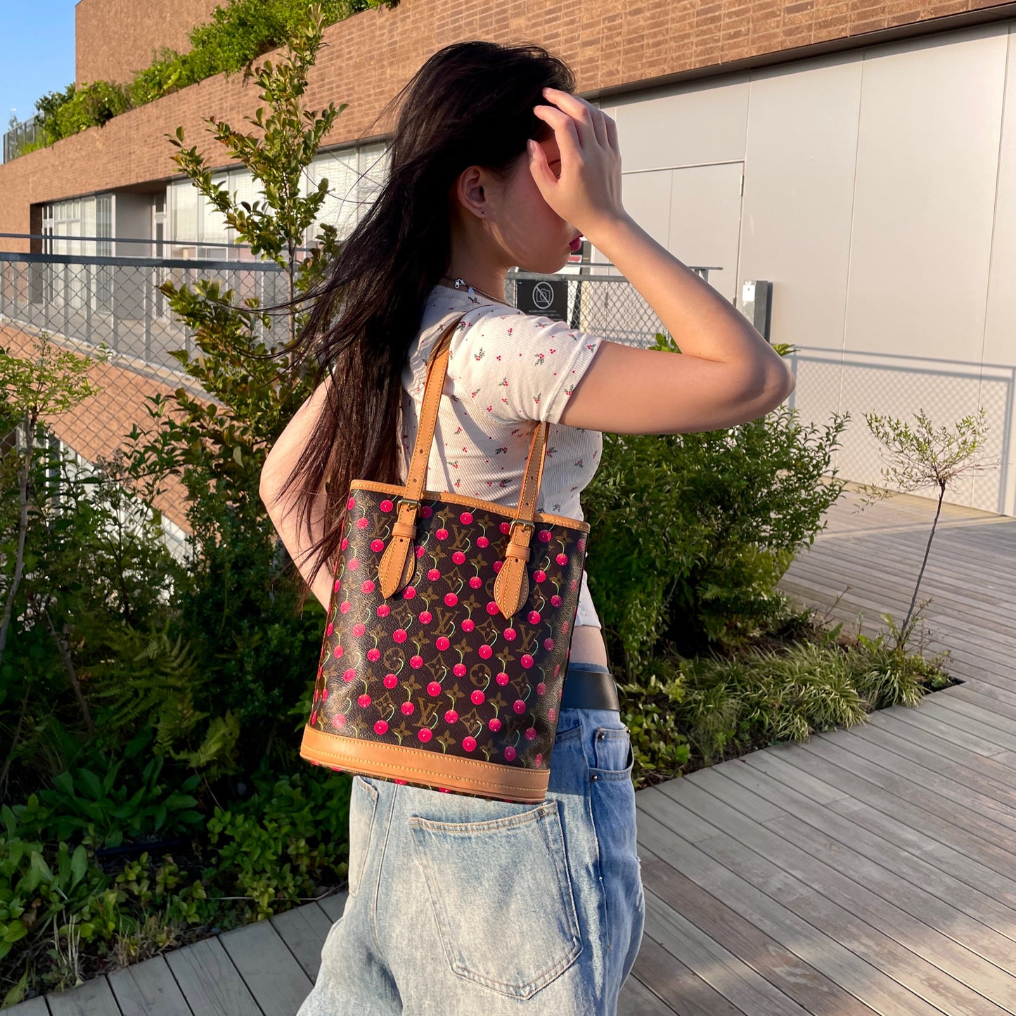 RARE☆☆☆☆☆LOUIS VUITTON Monogram x Takashi Murakami Cherry Cerises Sac Retro PM/M95012 Backet Shoulder Tote Bag