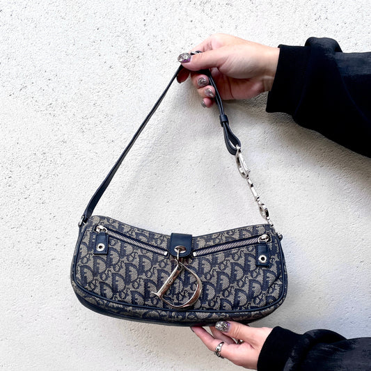 RARE☆☆☆☆☆CHRISTIAN DIOR Trotter Canvas Street Chic D Pendant Hobo Shoulder Bag Navy & Silver