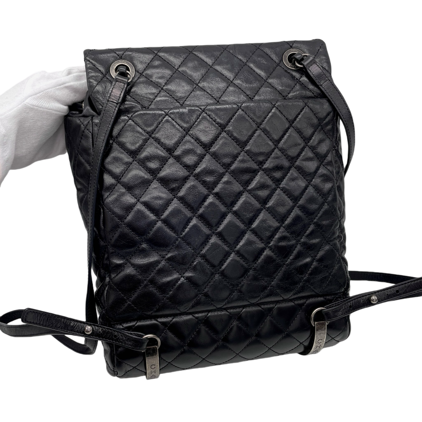 RARE☆☆☆CHANEL 2015 Matelassé CC LOGO Pendant Métiers d'Art Paris-Salzburg Chain Strap Backpack Black &amp; Silver