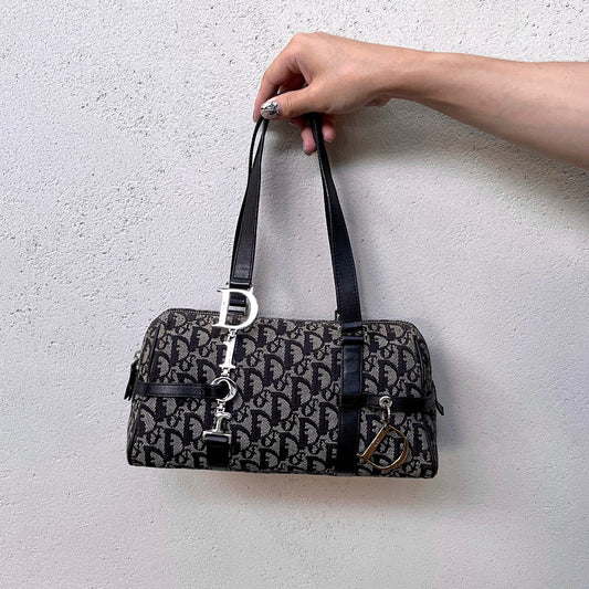 RARE☆☆☆CHRISTIAN DIOR Trotter Dior Chain Shoulder D Pendant Bowling Bag Navy &amp; Silver