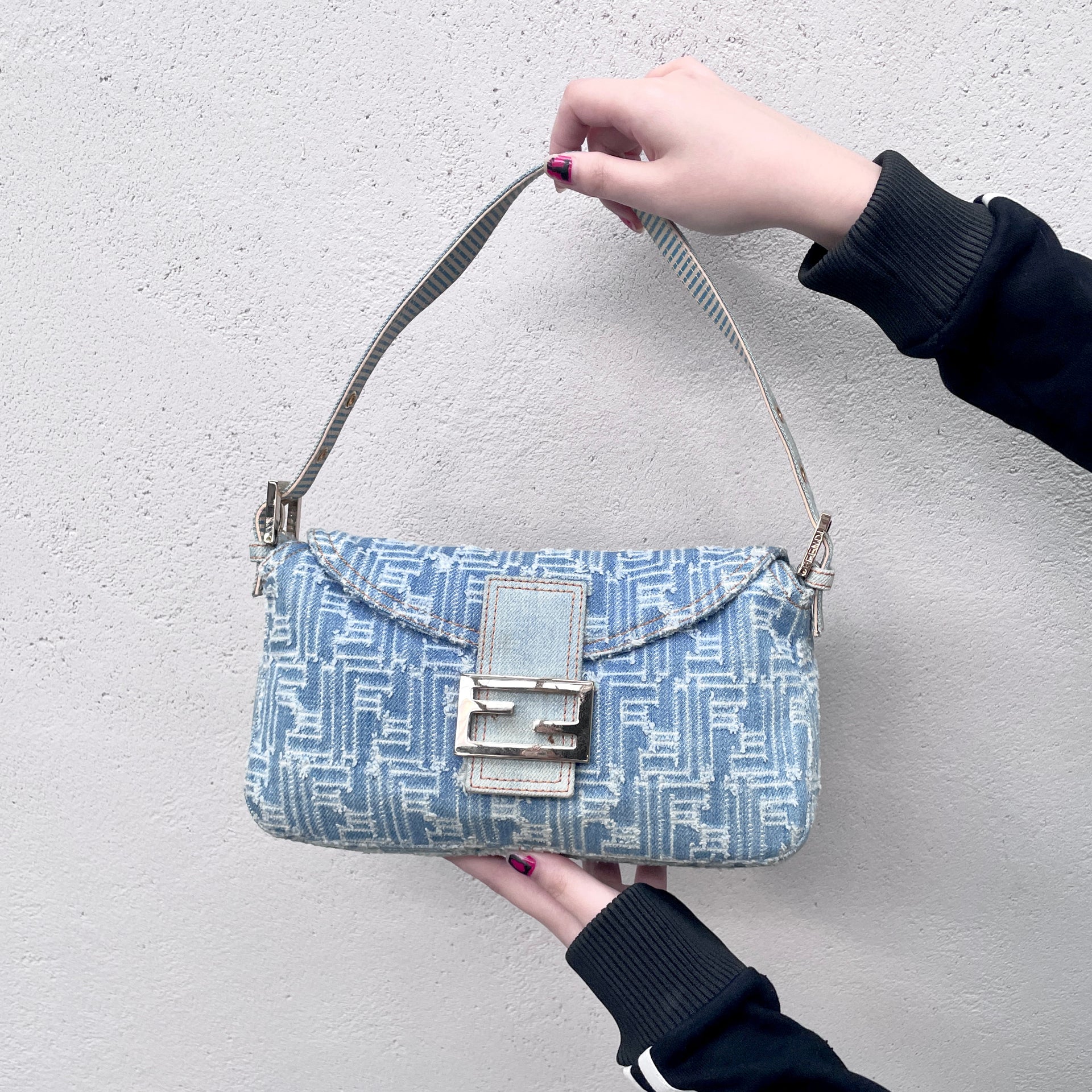 FENDI マンマバケット ビーズ刺繍 愛らし レア ベージュ ヴィンテージ