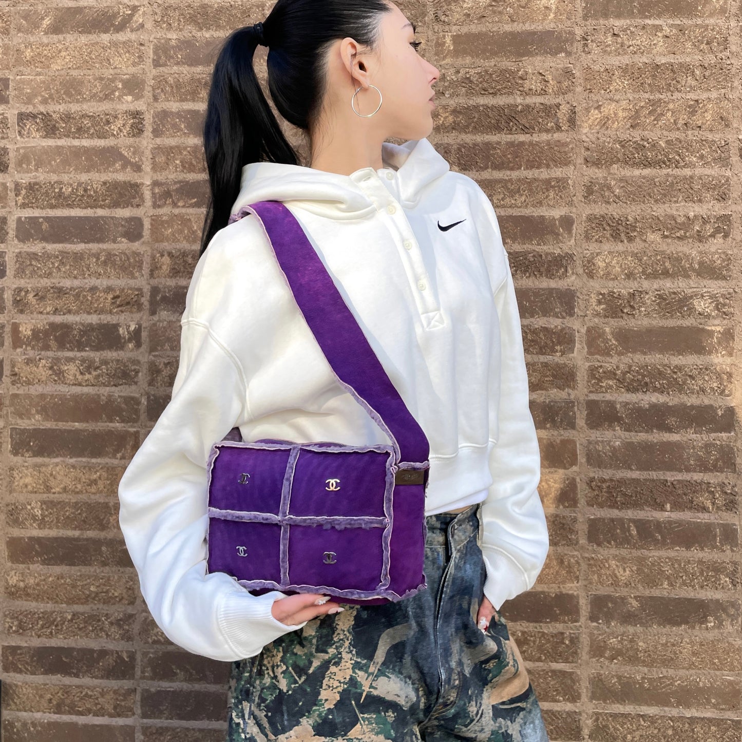 RARE☆☆☆☆CHANEL 2000 CC LOGO Shearling Chocolate Bar Shoulder Bag Purple & Silver