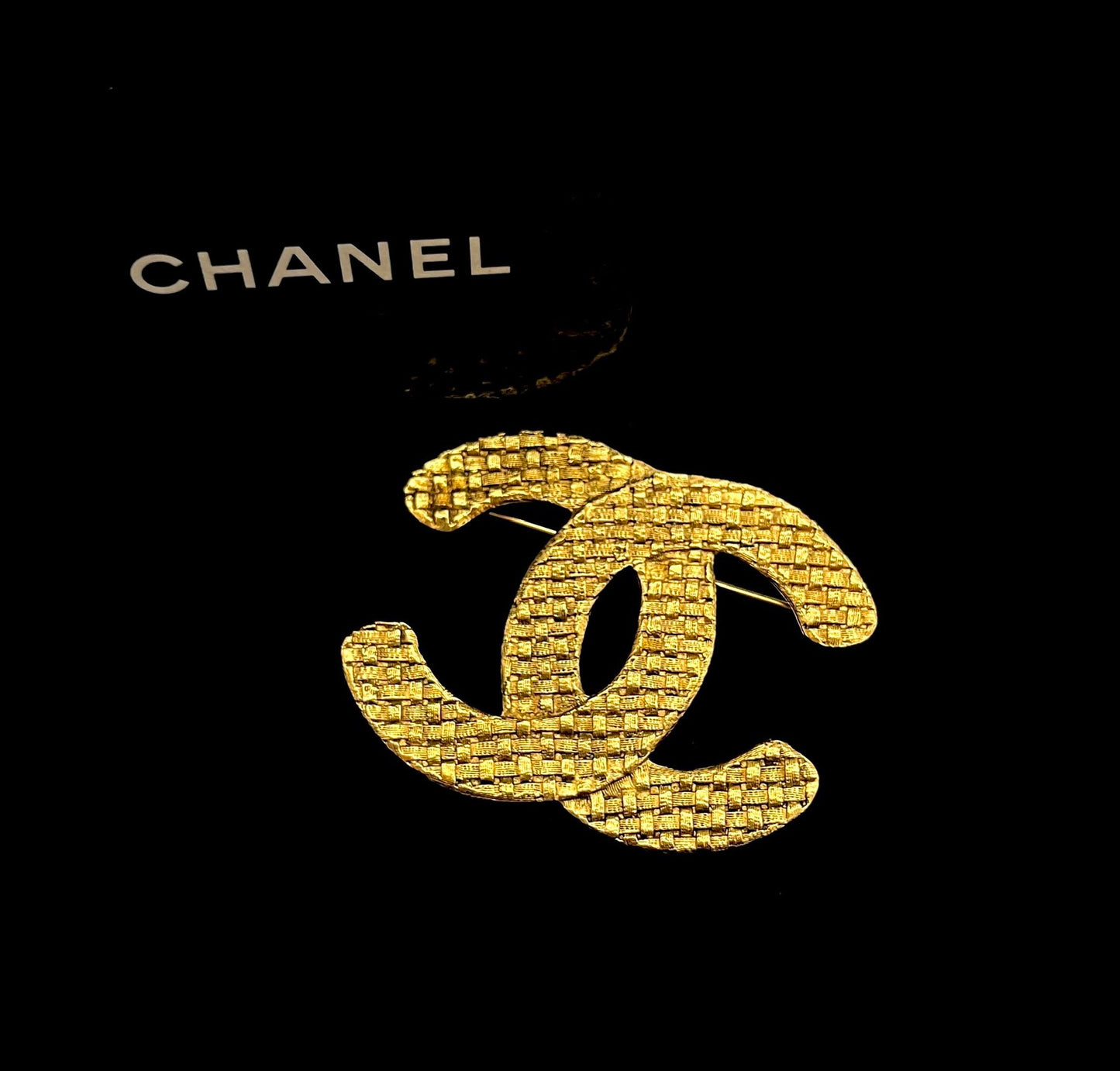 RARE☆☆☆AUTH Pre-owned CHANEL ｺｺﾏｰｸ ﾂｲｰﾄﾞ柄 ﾌﾞﾛｰﾁ 29