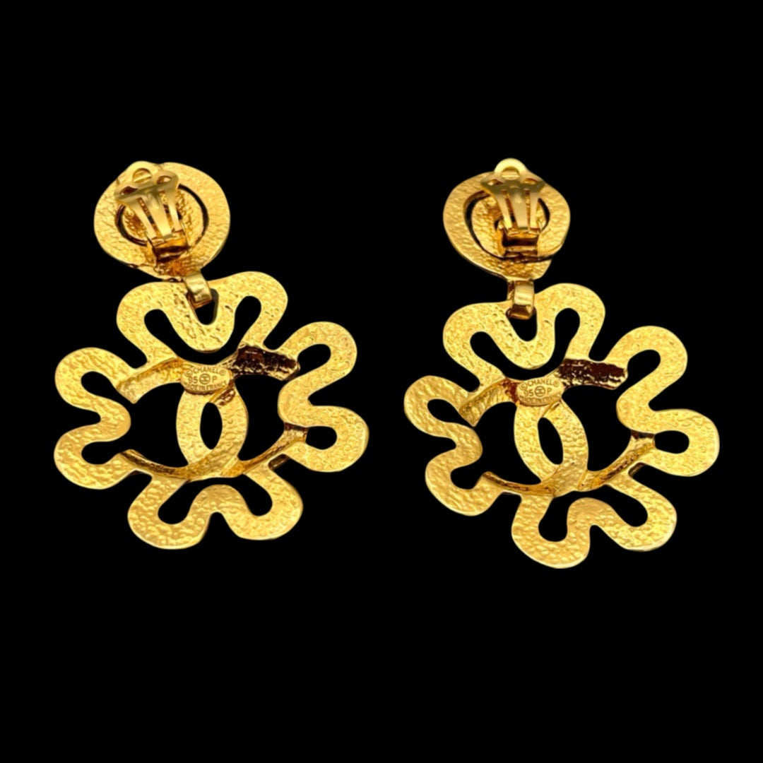 CHANEL Flower Motif Jumbo Coco Mark Swing Earrings 95P