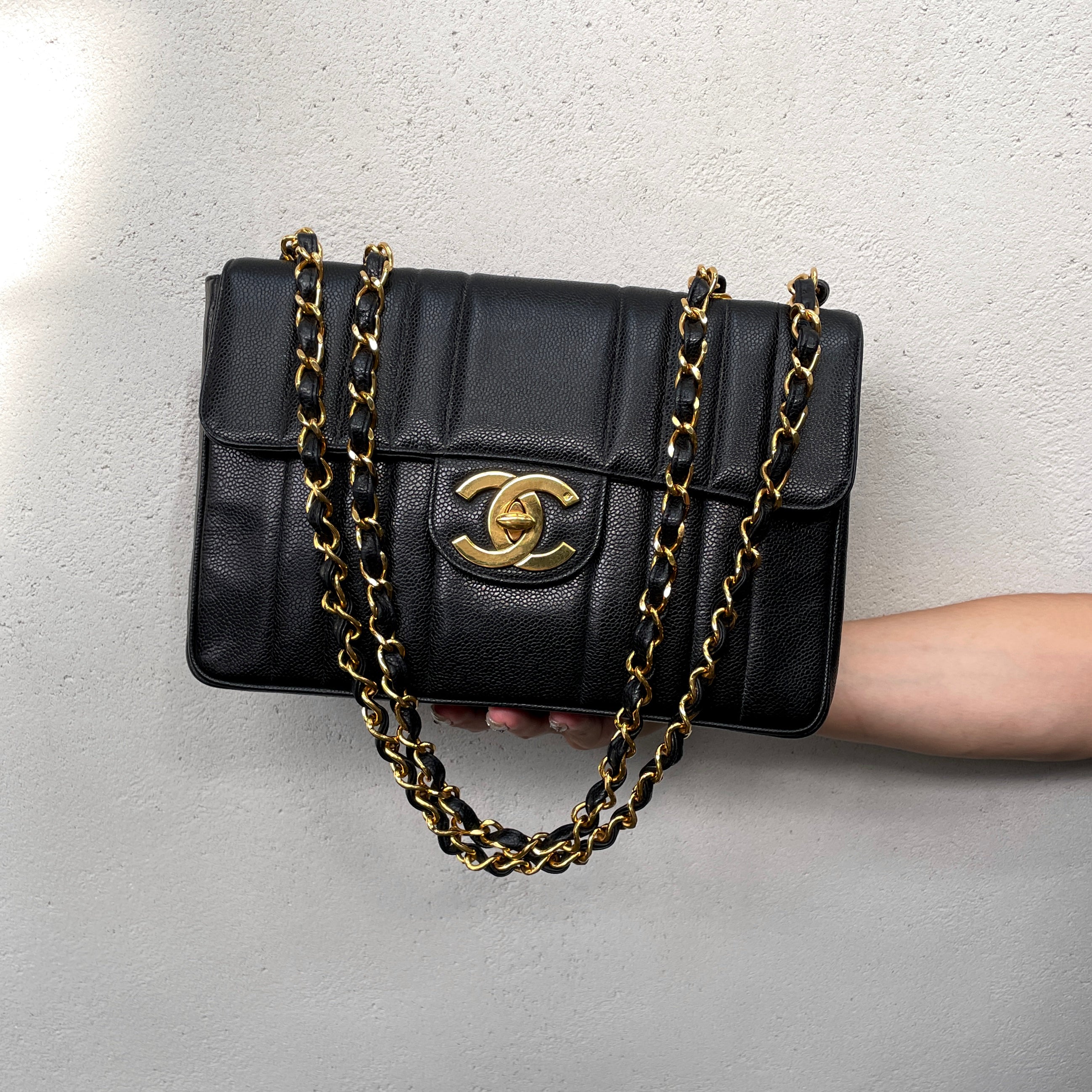 CHANEL – Afar Vintage