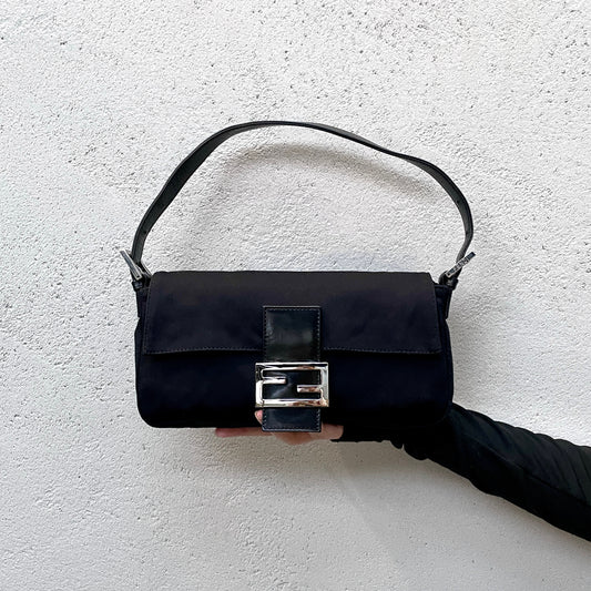 FENDI Mamma Bucket Shoulder Bag