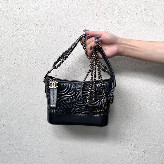 RARE★★★CHANEL 2019~2020 Gabrielle Chanel Logo Calf Leather Hobo Shoulder Bag Small Black Gold