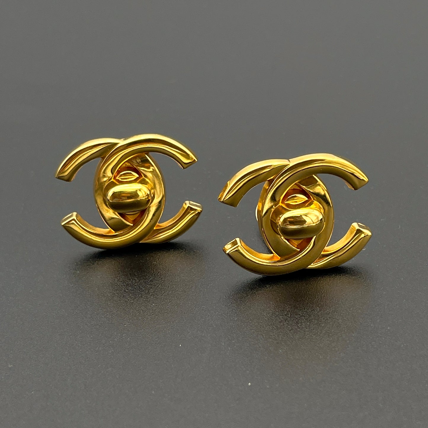 CHANEL Coco Mark Turnlock Earrings GM 95A