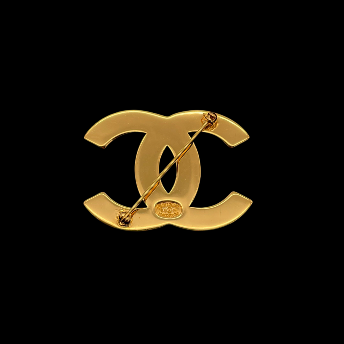 CHANEL Coco Mark CHANEL Logo Brooch Gold – Afar Vintage CHANEL Coco Mark CHANEL Logo Brooch Gold – Afar Vintage