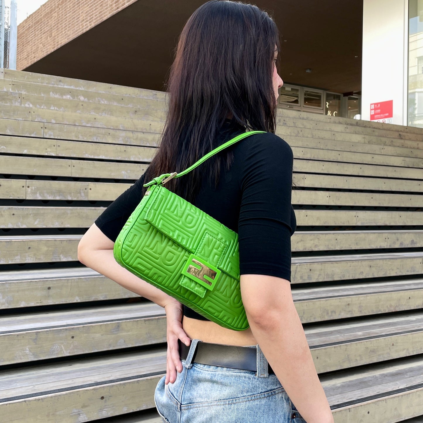 RARE☆☆☆☆Auth FENDI Leather FENDI Logos Mamma Baguette PM Shoulder Bag Green &amp; Gold