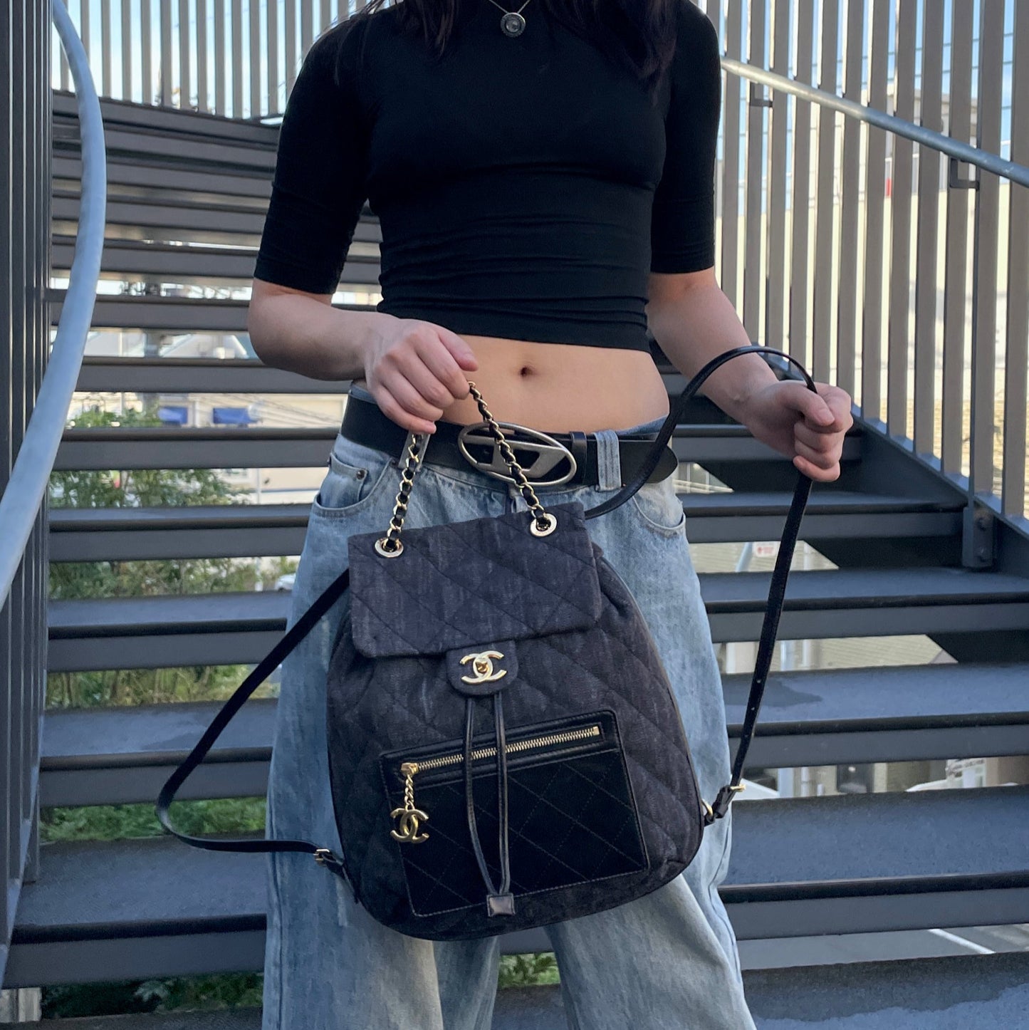 RARE☆☆☆☆CHANEL Matelassé Denim CC LOGO Pendant Métiers d'Art Paris-Salzburg Chain Strap Backpack Black &amp; Gold