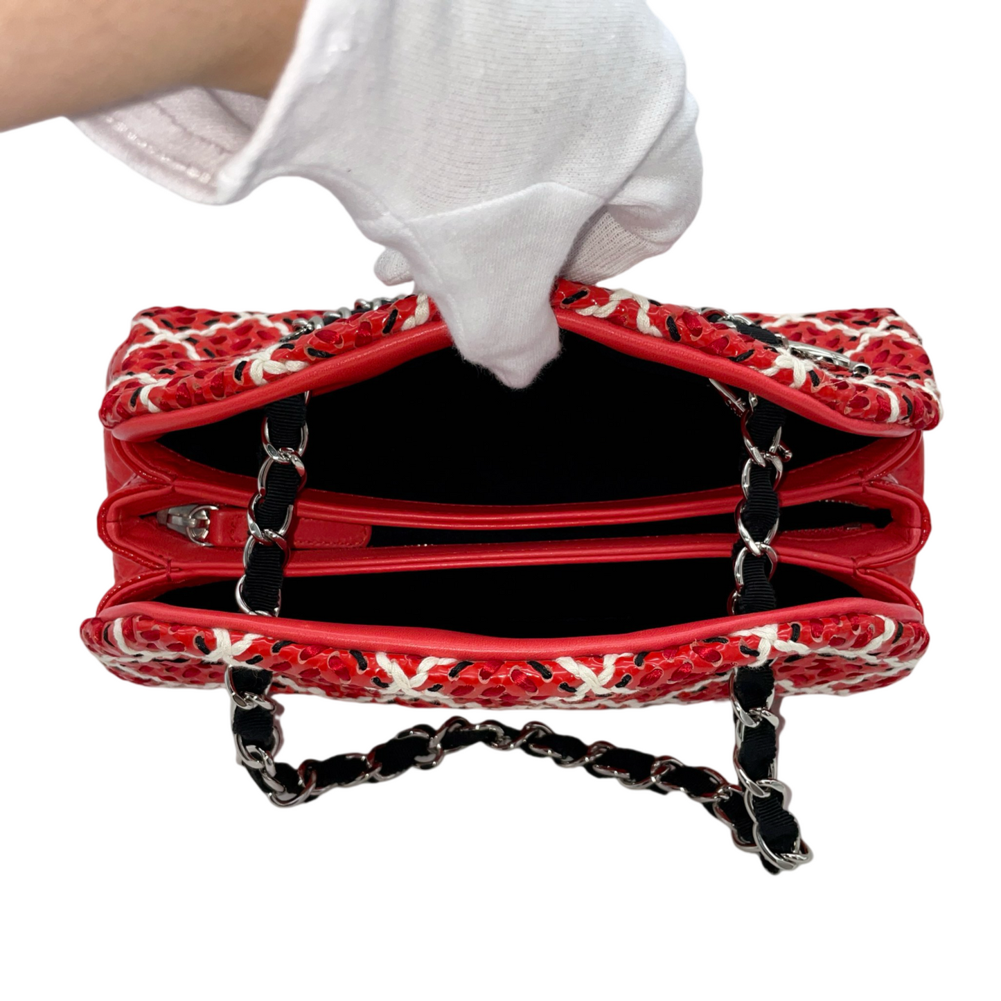 RARE☆☆☆CHANEL Enamel Matelassé CC Charm Pendant 2-Way Chain Shoulder Bag Red &amp; Black