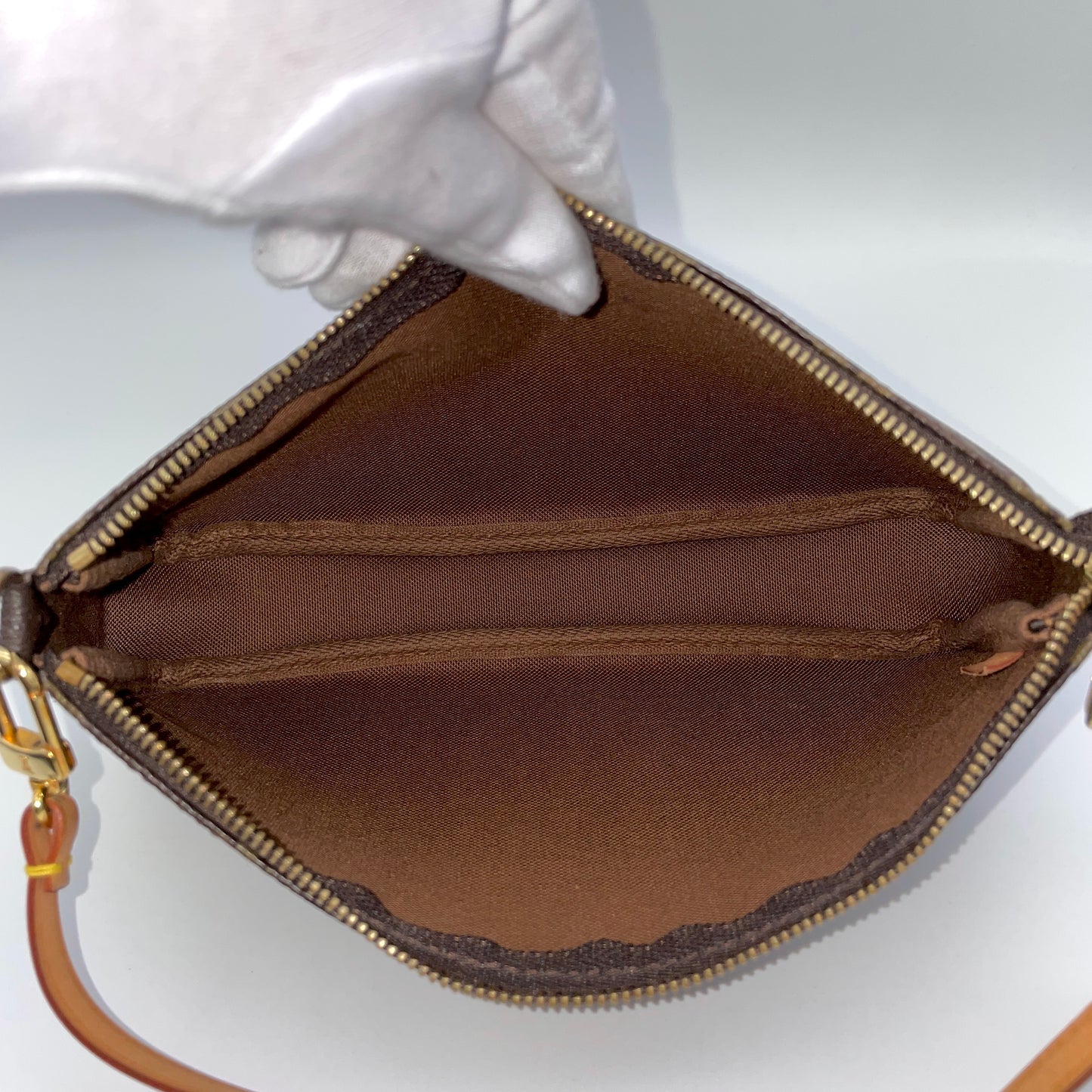 AUTH Pre-owned LOUIS VUITTON ﾓﾉｸﾞﾗﾑ ﾎﾟｼｪｯﾄ･ｱｸｾｿﾜｰﾙ M51980