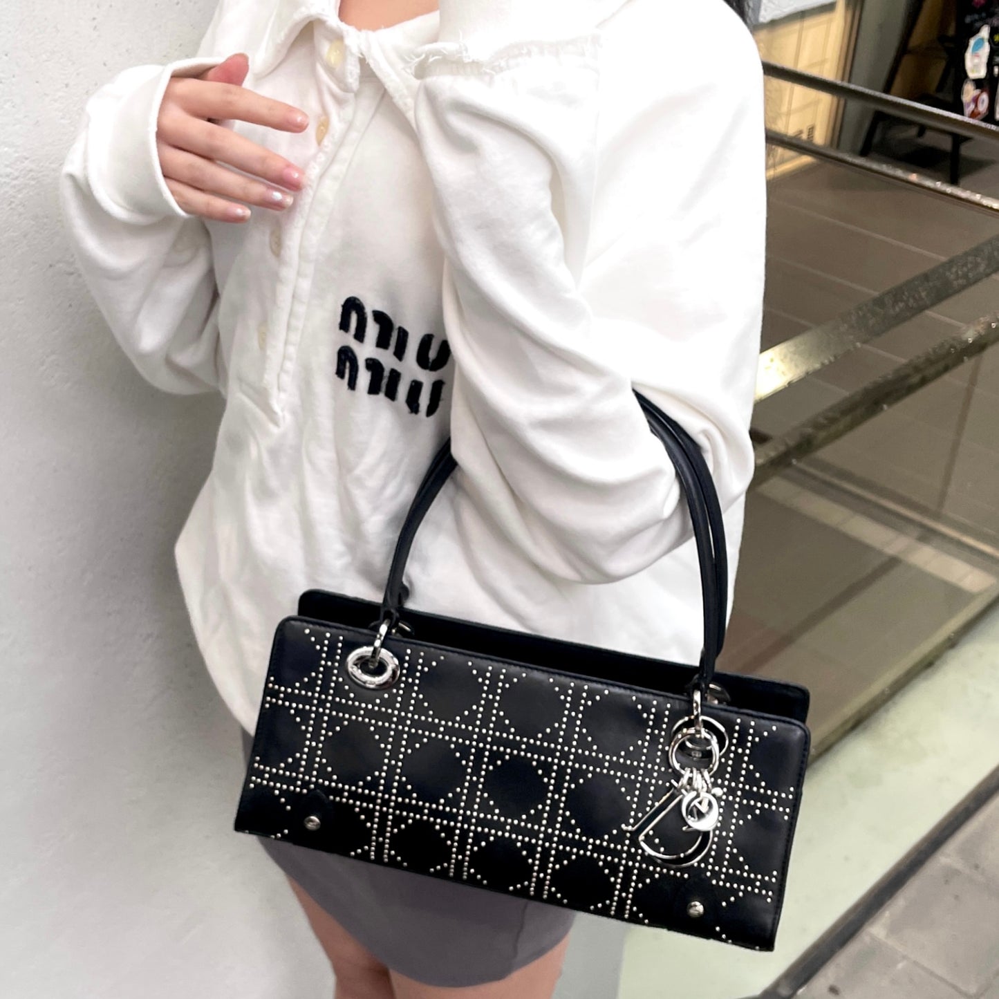 RARE★★★★CHRISTIAN DIOR 2003 Lady-Dior East-West Nailhead Cannage Leather D.i.o.r Pendant Shoulder Bag Black/Silver