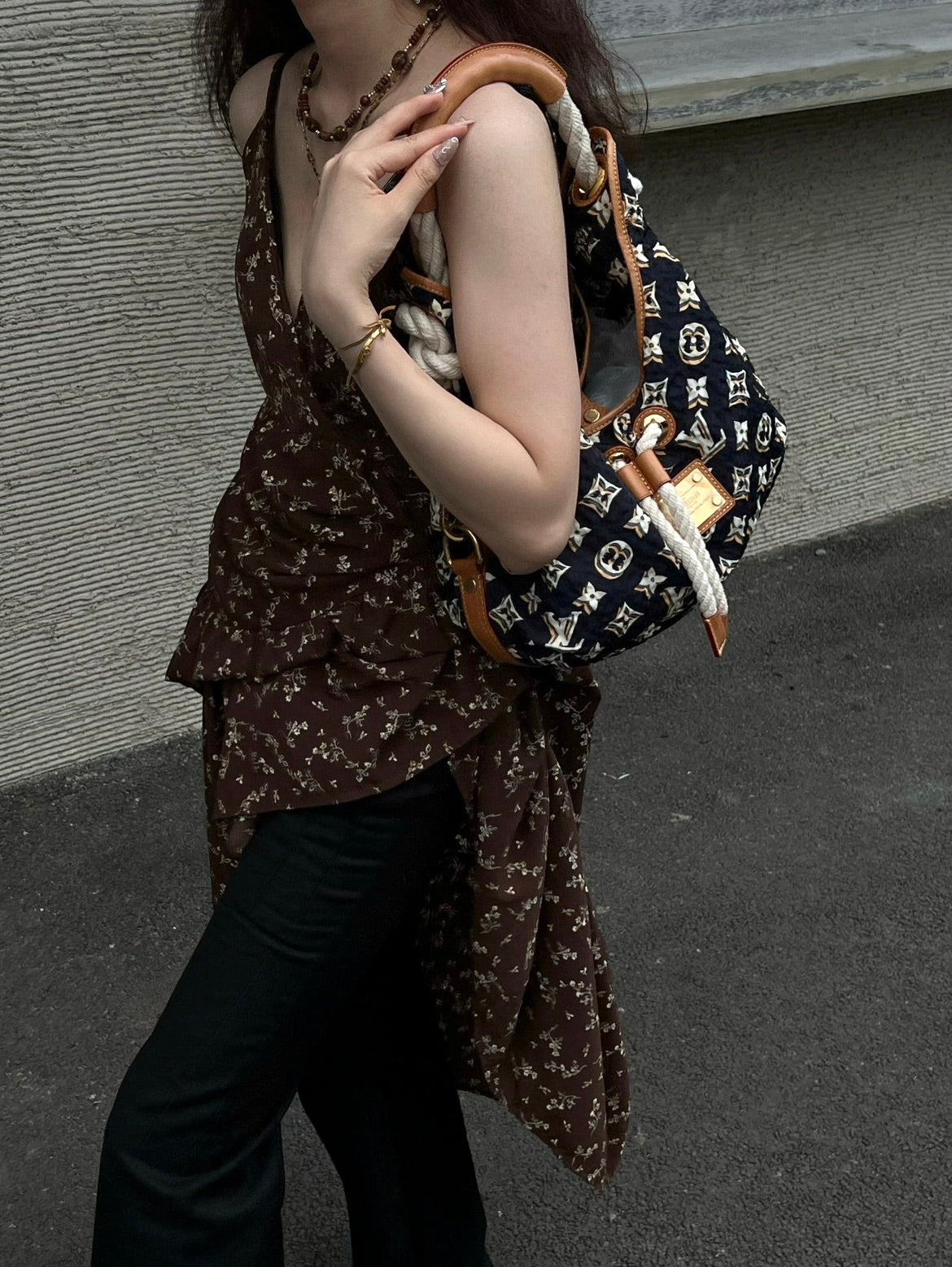 RARE☆☆☆☆LOUIS VUITTON 2009-2010 Cruise Collection Bulles MM M40235 Hobo Shoulder Bag Marine &amp; Brown