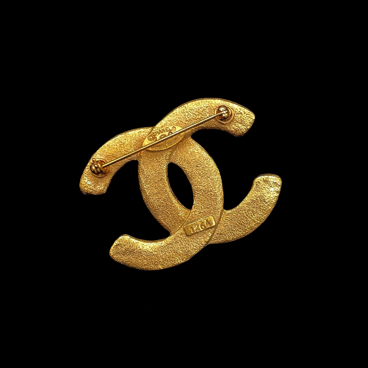 Afar Vintage Pre-owned CHANEL co-mark CHANEL logo brooch 98P