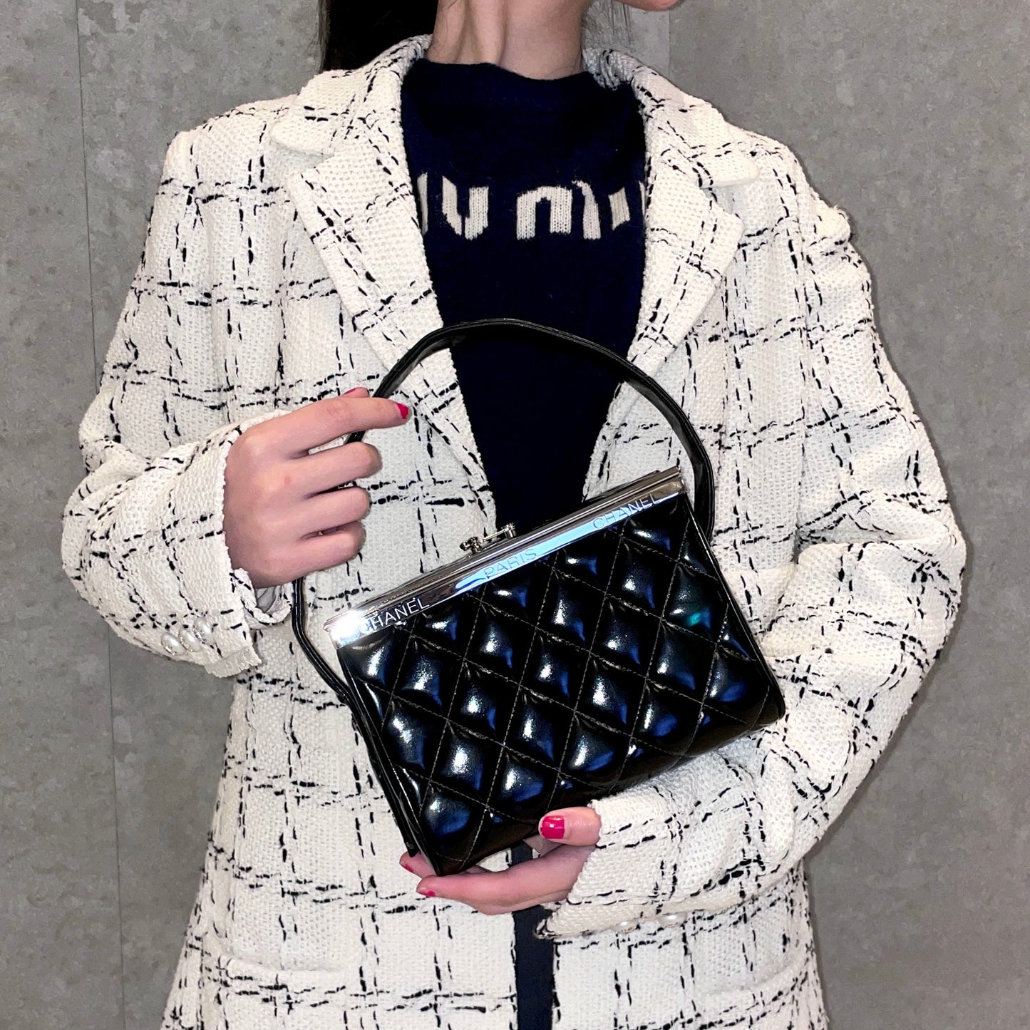 RARE☆☆☆CHANEL 1997 Matelassé Enamel Double Doors Vanity Hand Bag Black & Silver