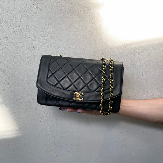 CHANEL 1990 Matelassé Lambskin Diana 25 Chain Shoulder Flap Bag Medium Black/Gold