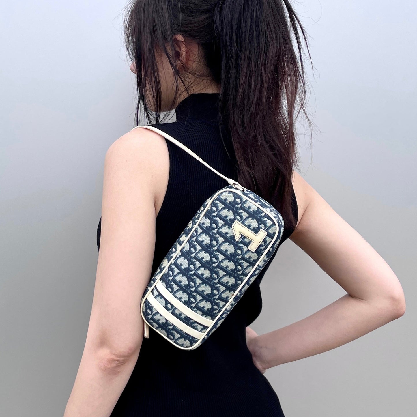 RARE☆☆☆CHRISTIAN DIOR Trotter PVC No.1 Y2K Style Shoulder Bag Navy &amp; White