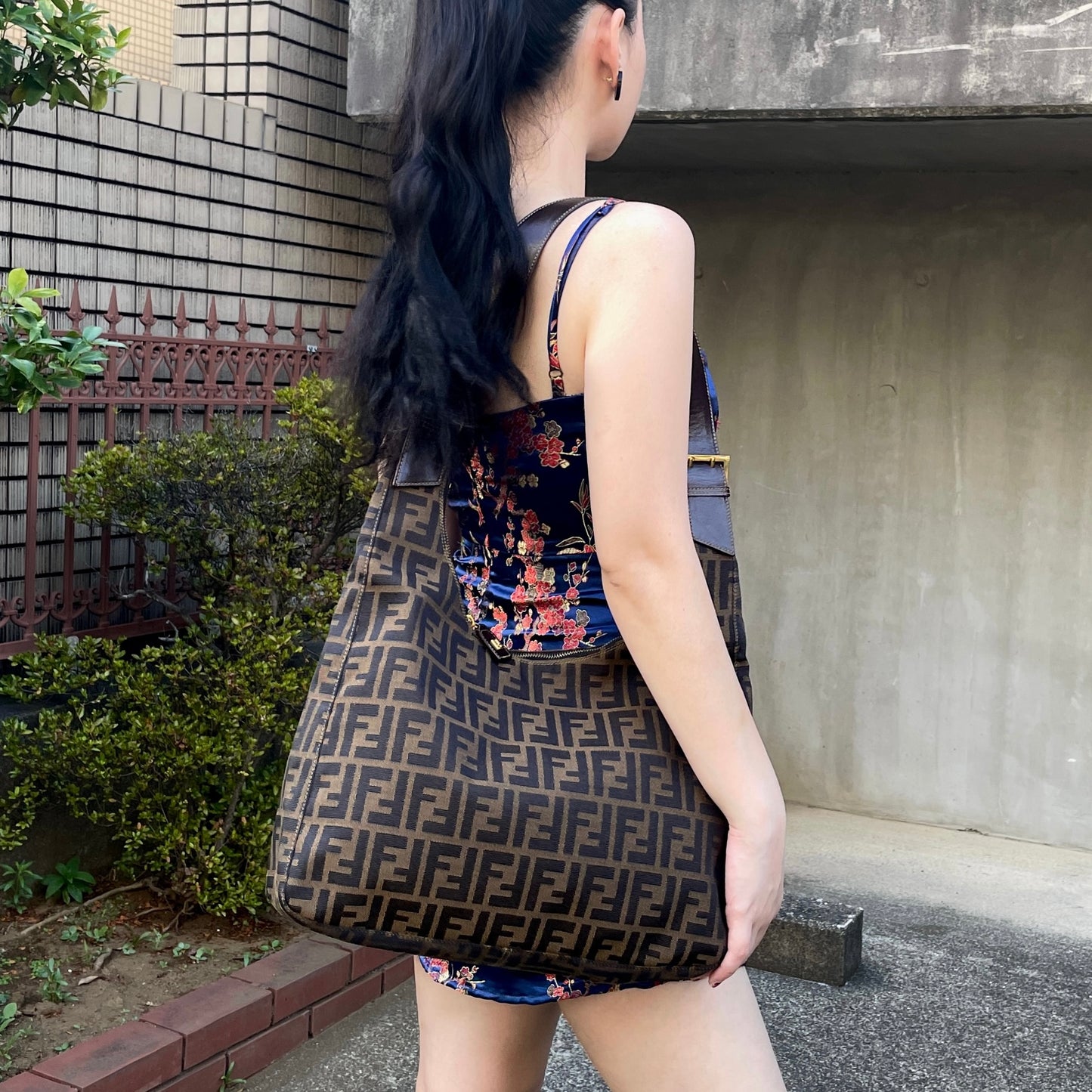 RARE★★★FENDI Zucca Canvas Leather Hobo Shoulder Bag Large Brown Gold