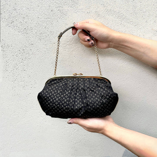 RARE☆☆☆☆☆LOUIS VUITTON Monogram Mini Lin Silk Chain Shoulder Kiss-Lock Frame Bag Black &amp; Gold